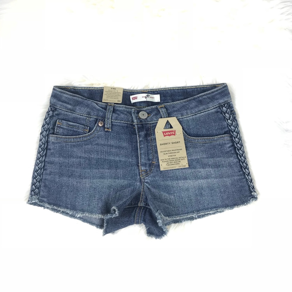 New Levi’s Shorty Shorts Size 12R